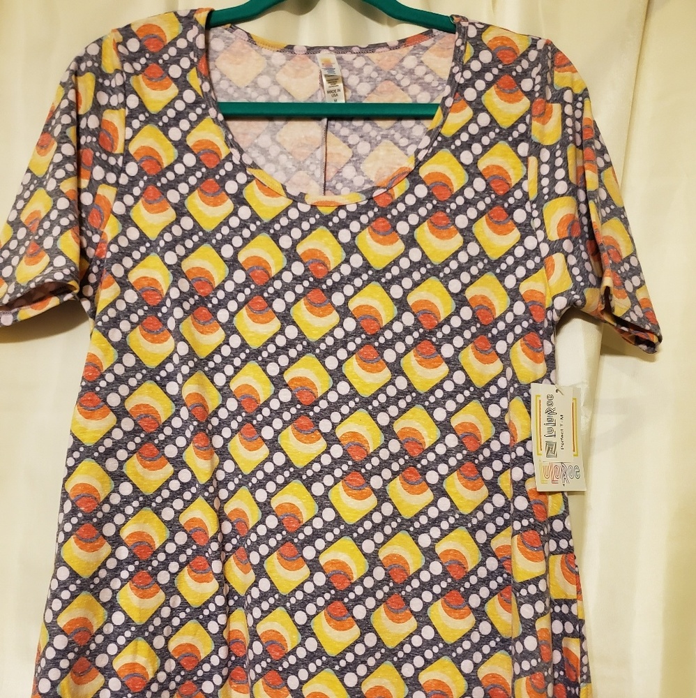 Lularoe Medium Perfect T